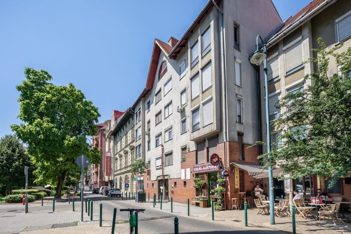 Ferienwohnung Sunny Balcony - Cute And Cozy Budapest Exterior foto